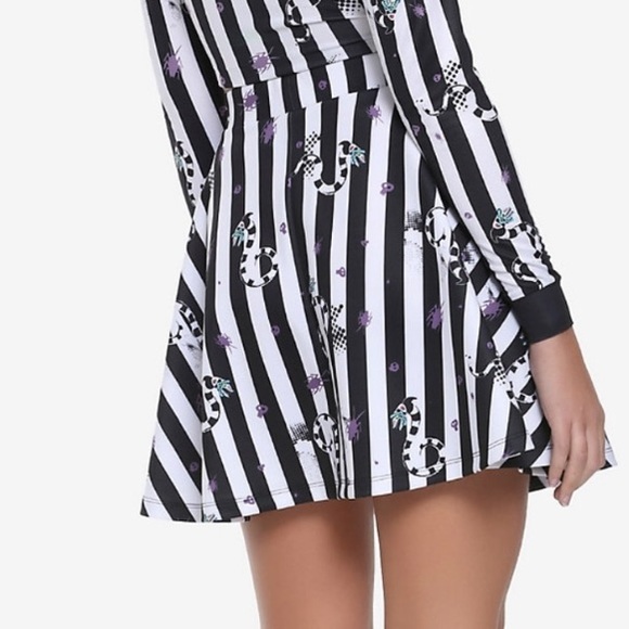 HP BEETLEJUICE-MATCHING CIRCLE SKIRT & LONG SLEEVE TOP SET~PETER PAN COLLAR - Picture 3 of 10